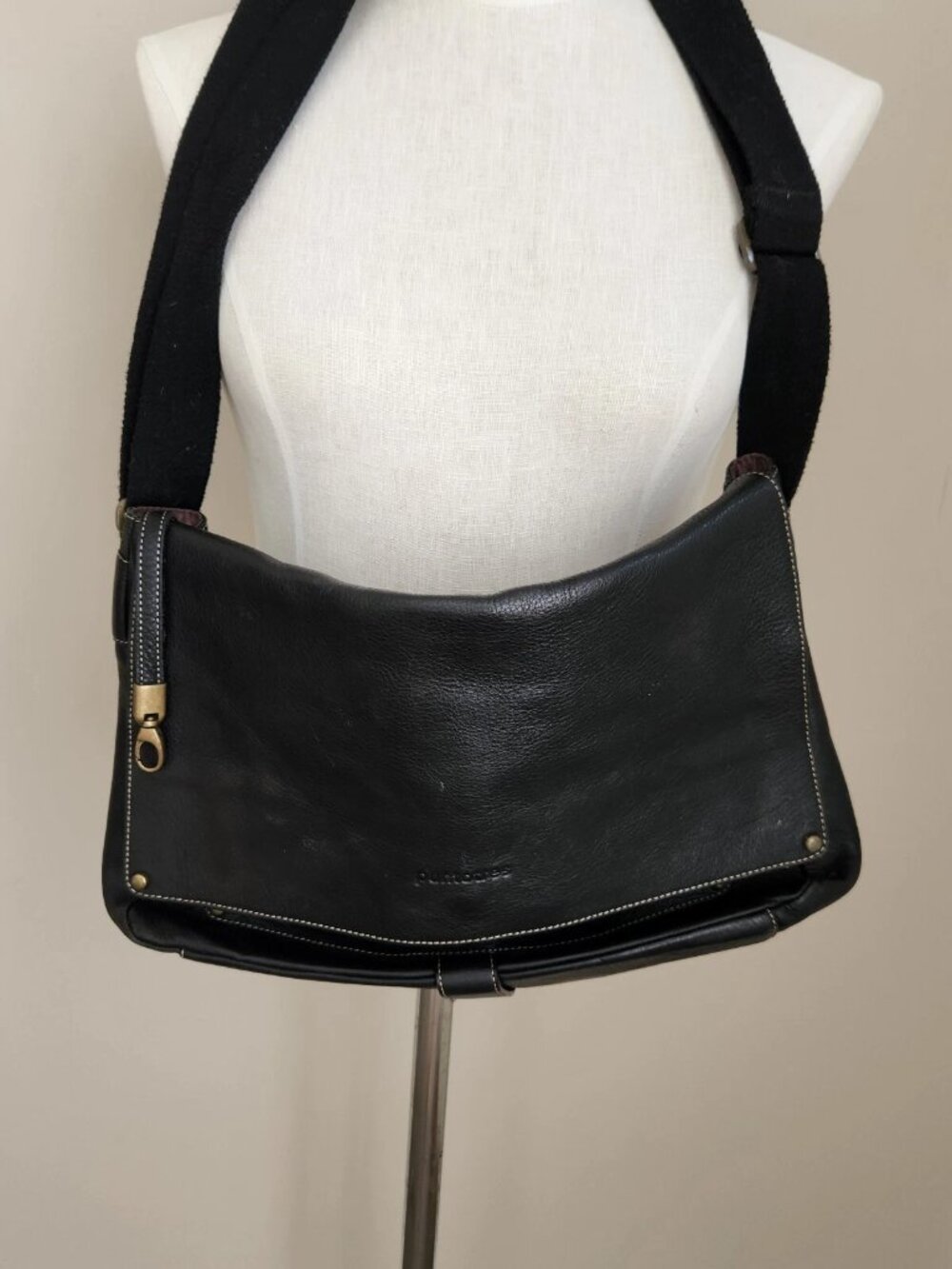 Puntotres black leather laptop messenger briefcase bag Spain